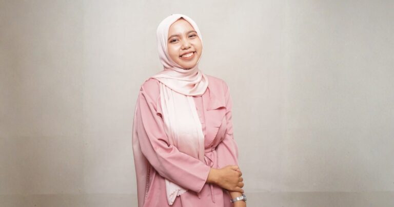 Hai! Kenalin Saya Mutiara Salsabila